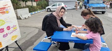 وقتی کتاب به دیدار کودکان آمد؛ قاب‌هایی از حضور کتابخانه سیار اداره کل کتابخانه های عمومی استان تهران درششمین نمایشگاه توانمندی‌های روستایی و عشایری
