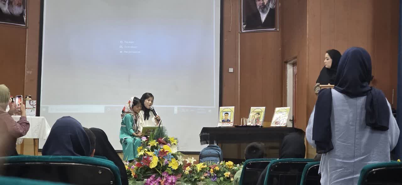 برگزاری جشن روز کودک در کتابخانه عمومی استاد موذن‌پور آرانی در شهرستان آران و بیدگل