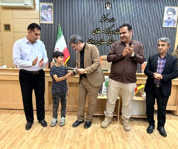 تجلیل از برگزیدگان مسابقه کتابخوانی کودک و نوجوان در مریوان
