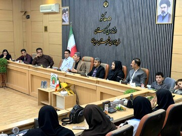 تجلیل از برگزیدگان مسابقه کتابخوانی کودک و نوجوان در مریوان