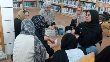 کارگاه آموزشی «ارغوان‌بافی»