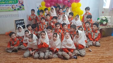 شعرخوانی و بازی‌های کودکانه