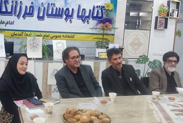 برگزاری محفل ادبی «یک جهان معنی» در کتابخانه امام خمینی (ره) گندمان