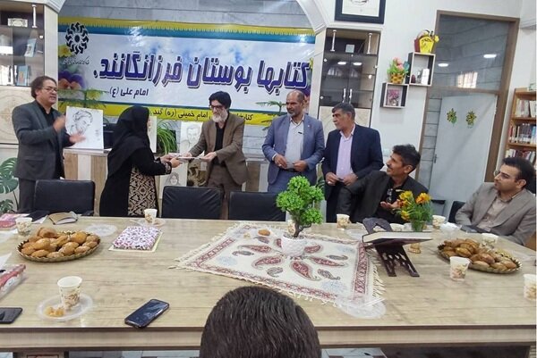 برگزاری محفل ادبی «یک جهان معنی» در کتابخانه امام خمینی (ره) گندمان