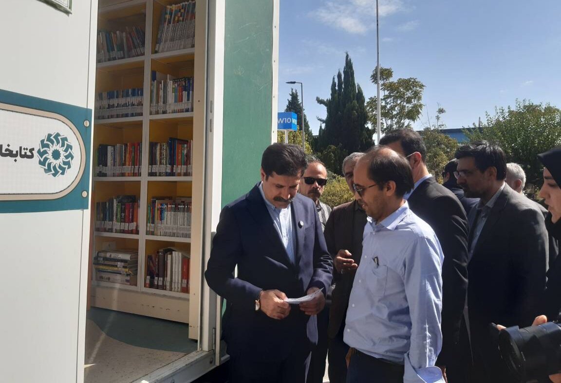 روایتی از اجرای برنامه‌های فرهنگی در ششمین نمایشگاه توانمندی‌های روستایی و عشایری
