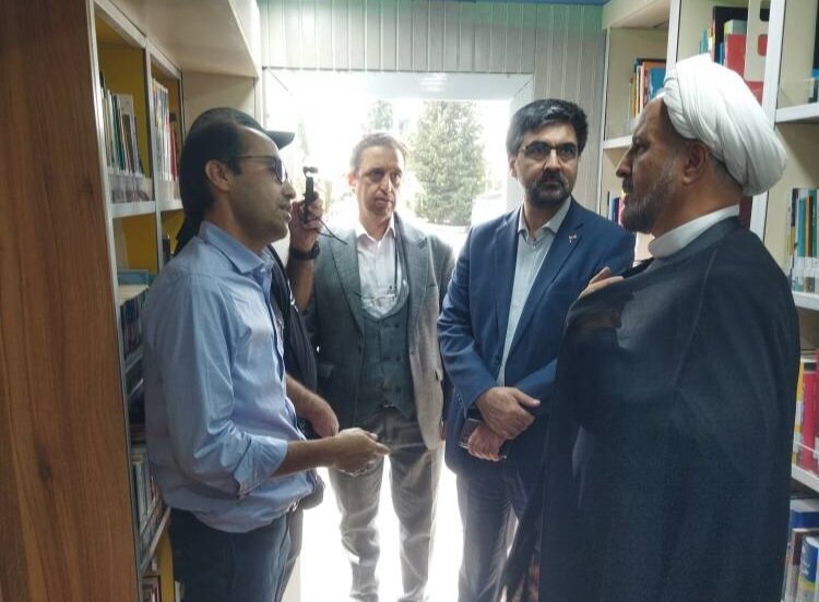 روایتی از اجرای برنامههای فرهنگی در ششمین نمایشگاه توانمندیهای روستایی و عشایری