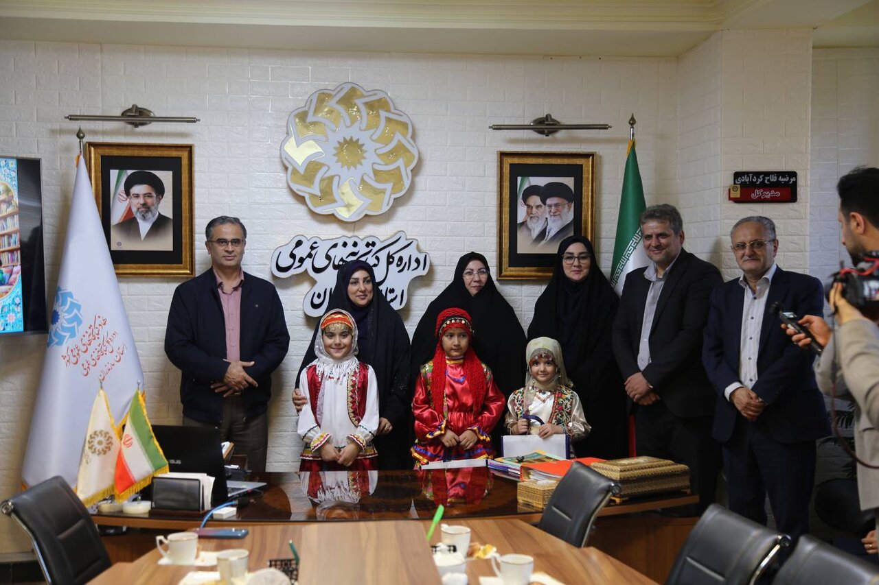 «دورهمی رویای شاد کودکی» در ادارهکل کتابخانههای عمومی مازندران برگزار شد