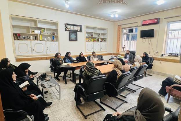 از نکوداشت محمدرضا شفیعی کدکنی تا حافظخوانی در کتابخانهها و مدارس خراسان رضوی