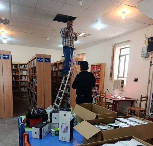 بهسازی سیستم روشنایی و اهدای تجهیزات نوری توسط شرکت نفت به کتابخانه عمومی میرزای بختیاری مسجدسلیمان