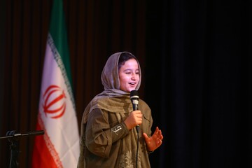 برگزاری ویژه برنامه «سخن عشق» در کتابخانه شهید آیت الله خامنه ای استان قم