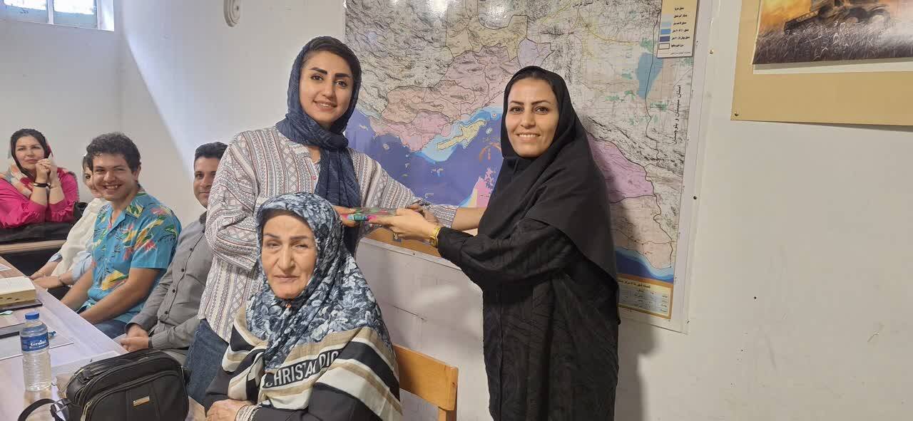 رویداد ادبی «یک فنجان غزل با حافظ» در کتابخانه شهیدان حجازی همدان برگزار شد