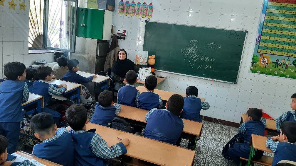 &nbsp;کارگاه قصه‌گویی در مدرسه مرحوم نوایی جویبار برگزار شد