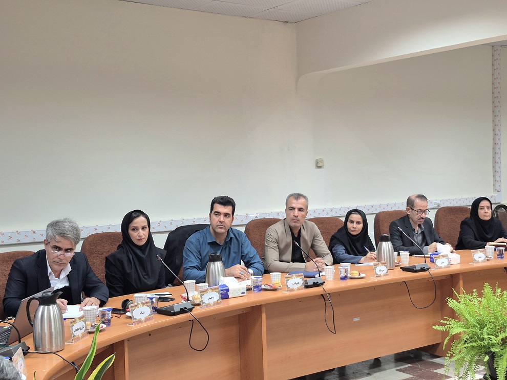 برگزاری شورای اداری کتابخانه‌های عمومی استان کردستان با محوریت بررسی عملکرد شش‌ماهه اول سال