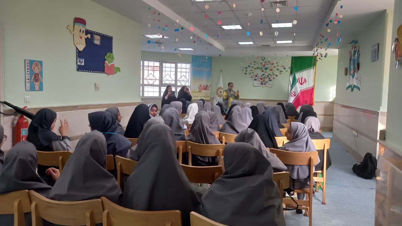 میزبانی کتابخانه شهدای نوبهار قم از کارگاه آموزشی «مدیریت پسماند و تفکیک زباله»