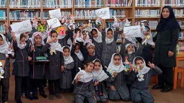 برنامه‌های قصه‌گویی، کاردستی و نقاشی