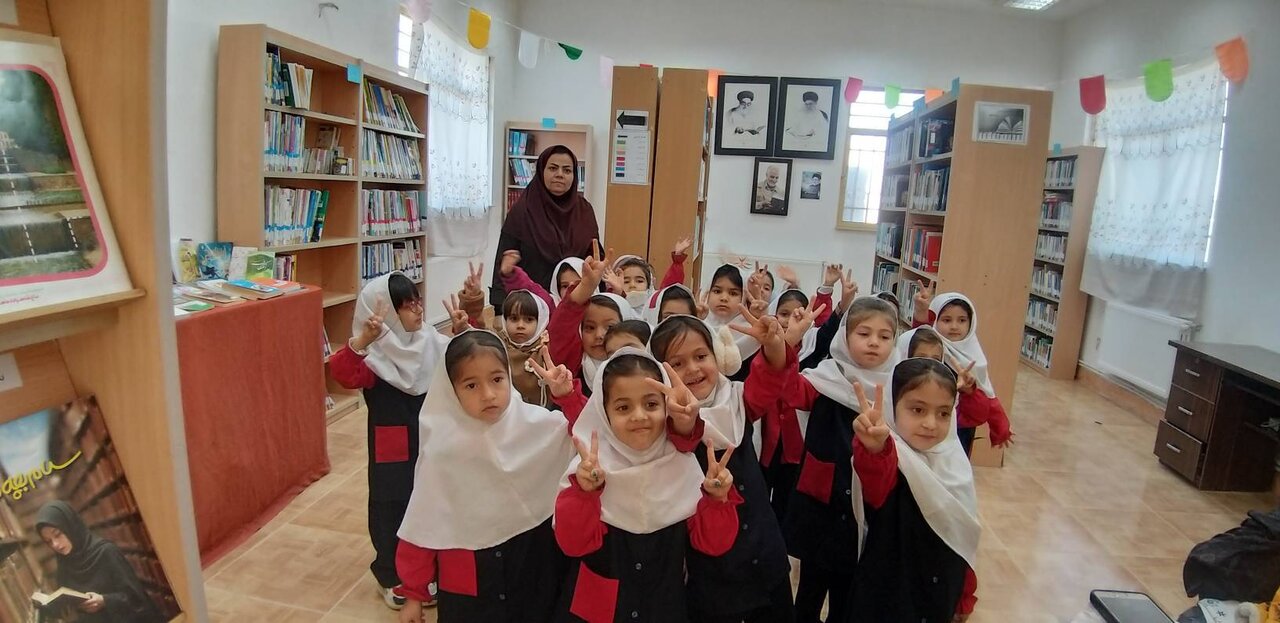 برگزاری برنامههای متنوع هنری و ادبی در کتابخانههایعمومی شهر بجنورد