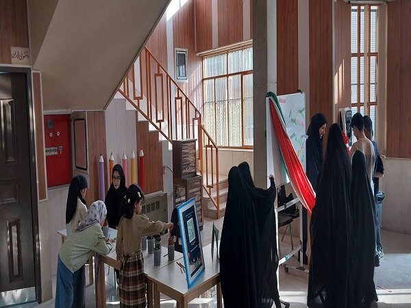 برگزاری جشنواره کودک، نشاط و خلاقیت در شهرستان دهاقان