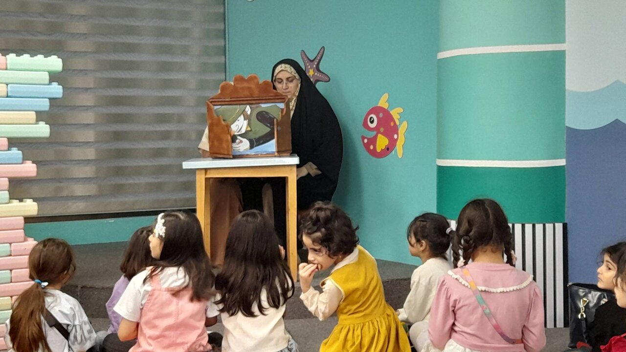 برگزاری نشست فلسفه برای کودکان در کتابخانه مرکزی رشت