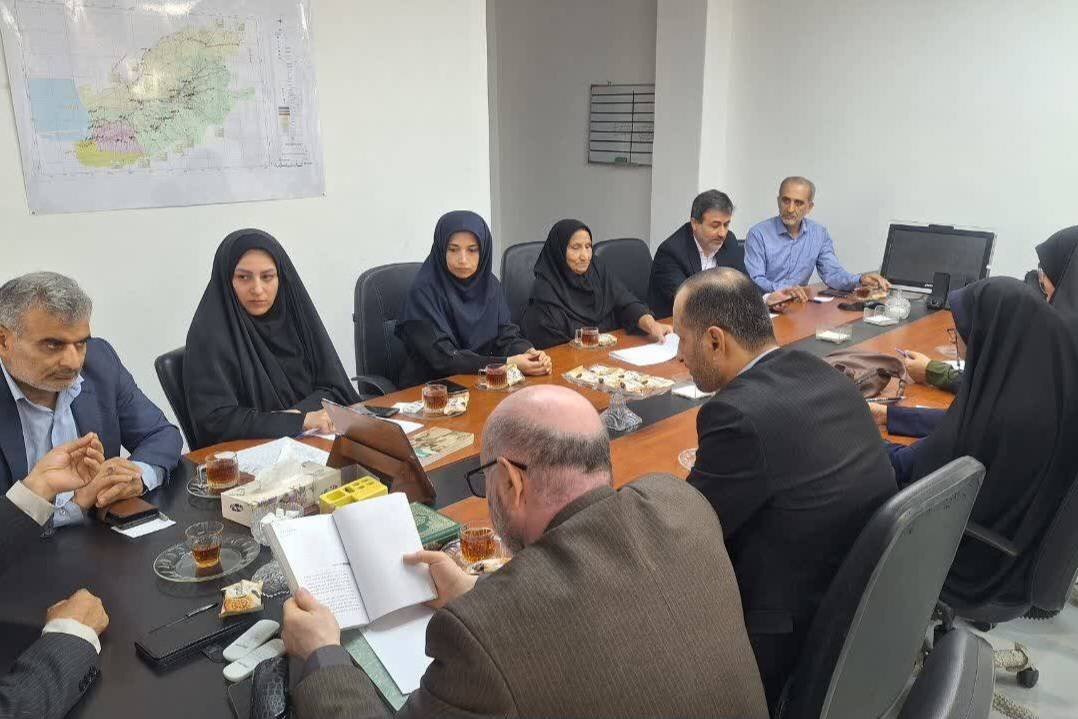 برنامه‌های مشترک کتابخانه‌ها و دستگاه‌های فرهنگی بندر گز برای هفته کودک بررسی شد