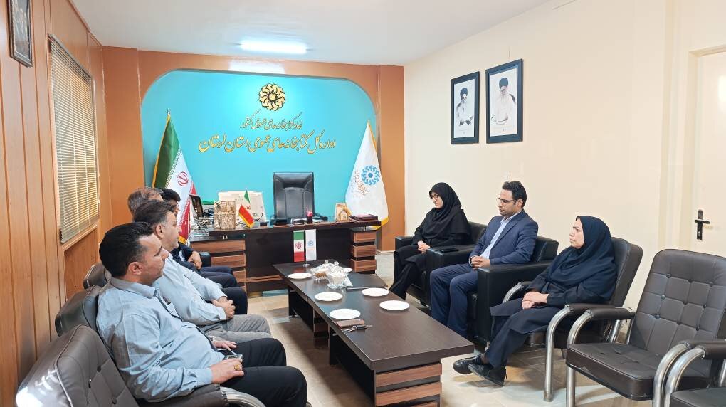 جلسه هماهنگی بررسی سهم نیمدرصد شهرداریها و توسعه کتابخانههای لرستان