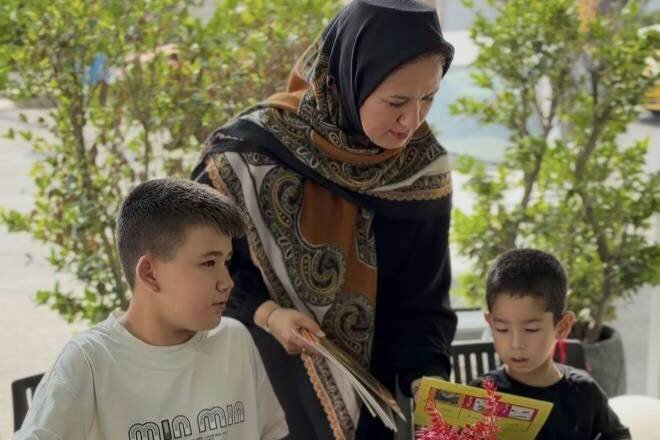 کارگاه «رنگآمیزی مجسمه» با همکاری کتابخانه سعدی ترکمن برگزار شد