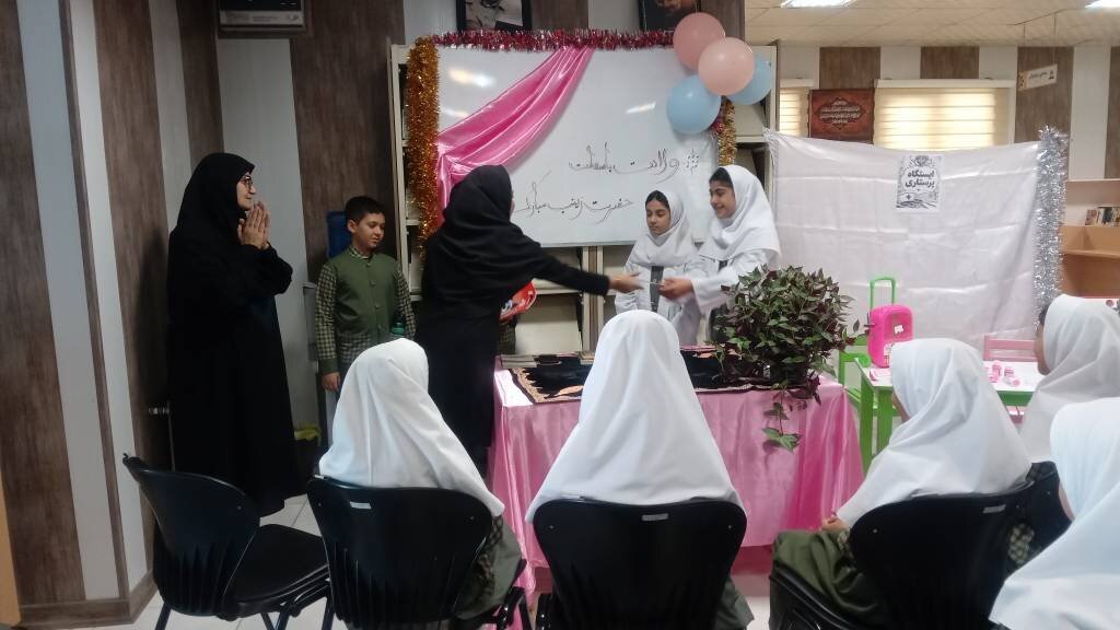 جشن فرهنگی-آموزشی ولادت حضرت زینب کبری (س) در کتابخانه نیکنامده