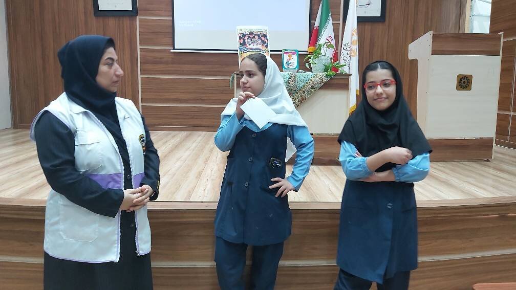 «لذت دانایی با کتاب تماشایی» با محوریت کتاب و فیلم «ماتیلدا» در شیرگاه برگزار شد