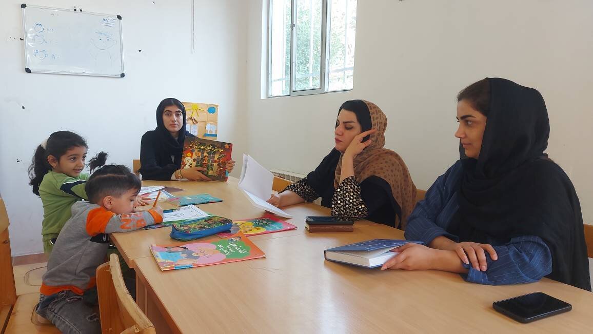 کارگاه‌های «مادر، کودک، کتاب» با عنوان «فرشتگان فرشته می‌آفرینند» در مازندران برگزار شد
