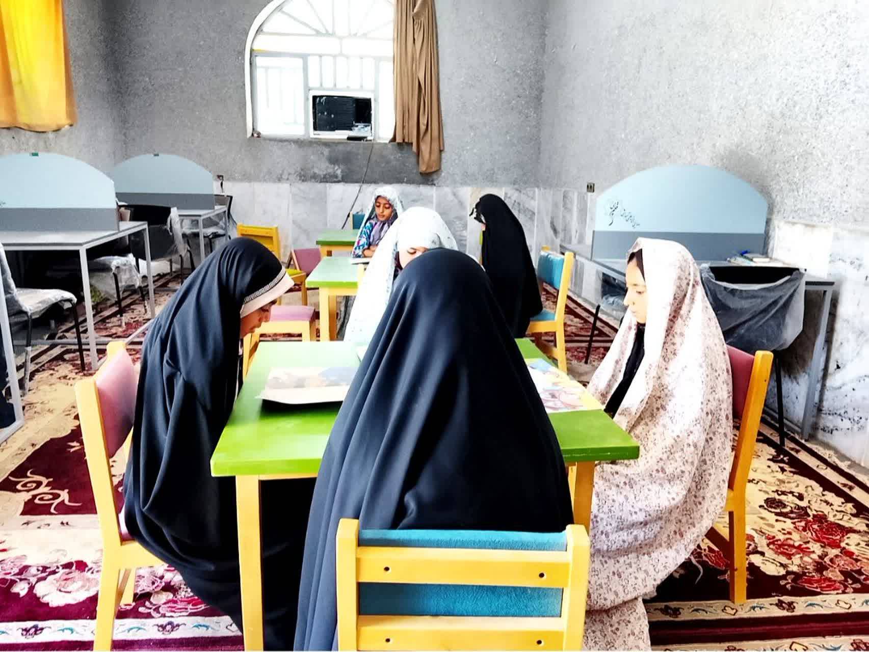 از قصه‌گویی «من هلن کلر هستم» در حاجی آباد تا محفل قرآنی بشاگرد