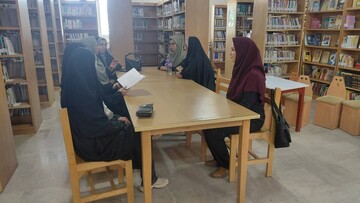 نشست ادبی