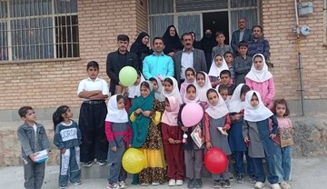  برگزاری جشن فرهنگی روز کودک و گرامیداشت روز حافظ در مدارس روستایی کوهرنگ