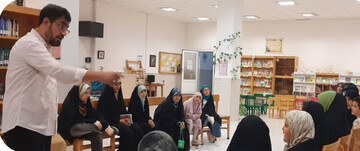برگزاری کارگاه آموزشی خلاقیت ویژه نوجوانان در کتابخانه علی‌ ابن‌ موسی‌ الرضا (ع) قم