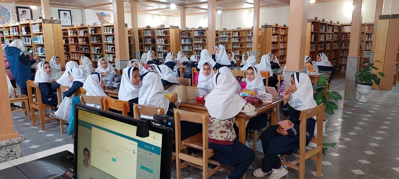 ویژهبرنامههای هفته ملی کودک در کتابخانه شهید اشرفی اصفهانی