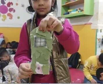 میزبانی کتابخانه‌ مرکزی بم از برنامه‌های فرهنگی و آموزشی ویژه کودکان