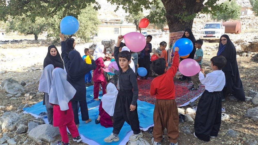آیین پایانی هفته ملی کودک در منطقه عشایری تنگ‌چلو اندیکا