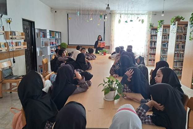 آشنایی کودکان با شگفتیهای بدن انسان در کتابخانه عمومی شهدای ابویسان