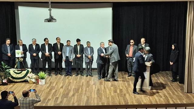 رونمایی از کتاب «افسانه نابینای دانا» همزمان با هفته ملی نابینایان در مهدیشهر