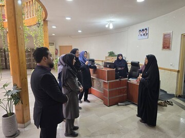 بازدید فلاح کردآبادی به‌صورت سرزده از کتابخانه شهیدان نجاریان بابل