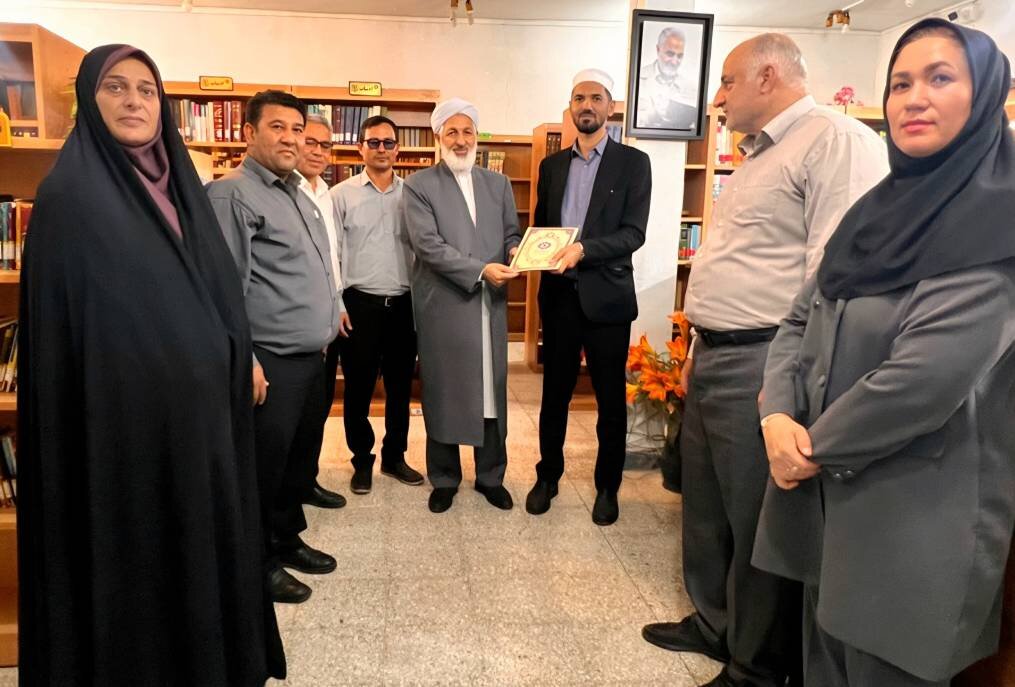 تقدیر مدیرکل کتابخانههای عمومی گلستان از شهردار بندر ترکمن