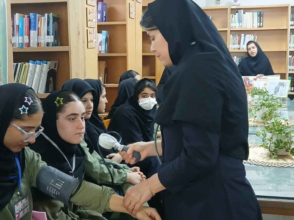 &nbsp;کارگاه علمی «سفر به درون بدن» در کتابخانه‌های عمومی مازندران برگزار شد