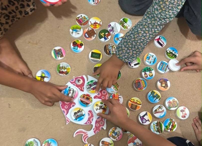 ایجاد آرامش و تاب‌آوری در کودکان قشم با اجرای طرح بازی‌های فکری و آموزش مادران