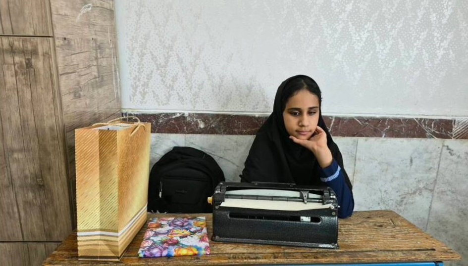کتابداران کتابخانه شهید مطهری رامشیر از مدرسه استثنایی بینش بازدید کردند