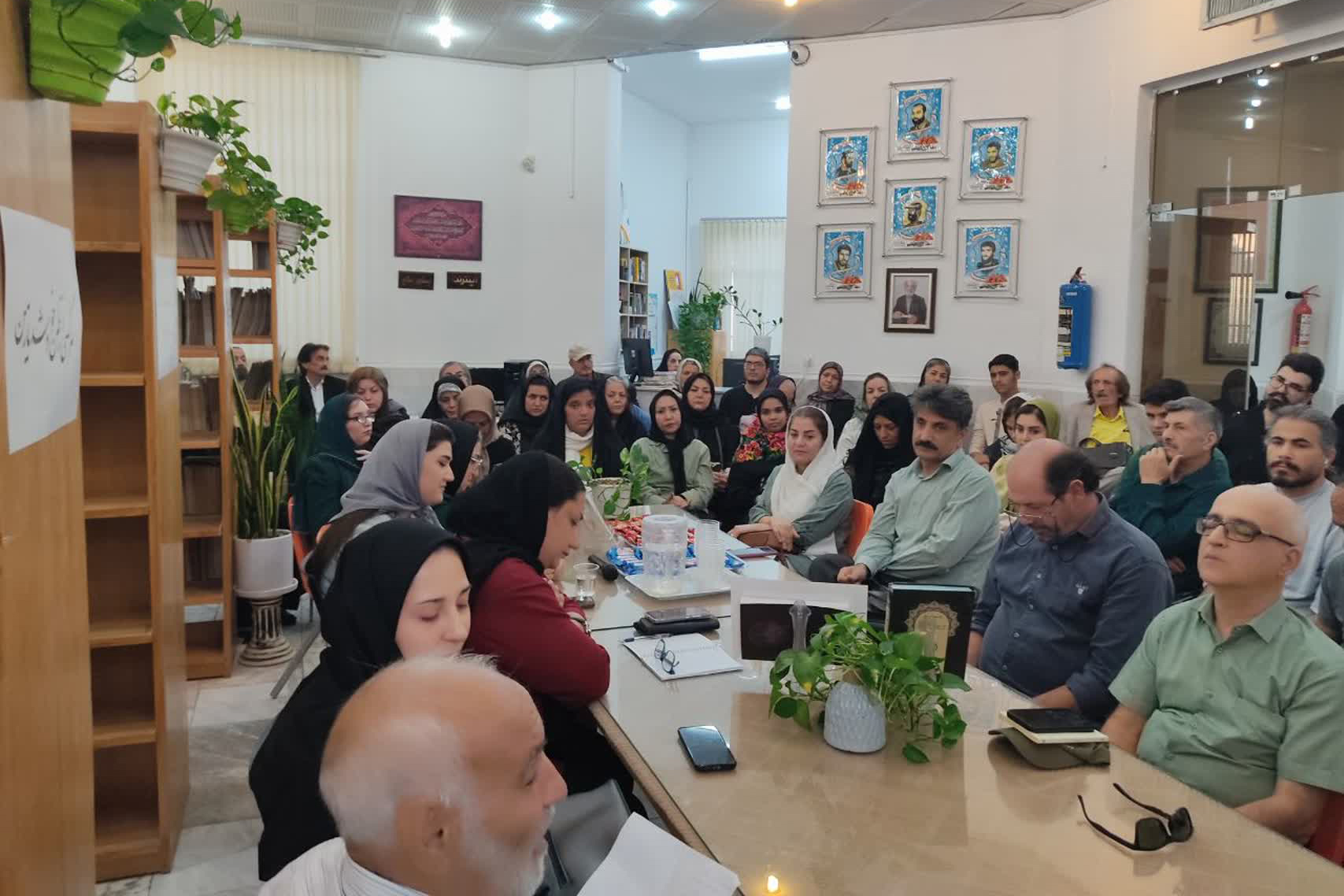 بزرگداشت حافظ شیرازی در کتابخانه حضرت ولیعصر(عج) ساوه