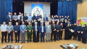 آیین تجلیل از مدافعان سلامت