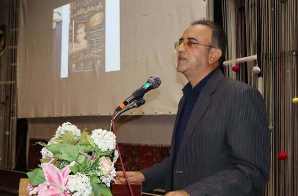 کتاب «وقتی سینوزیت صد ساله شد» رونمایی شد