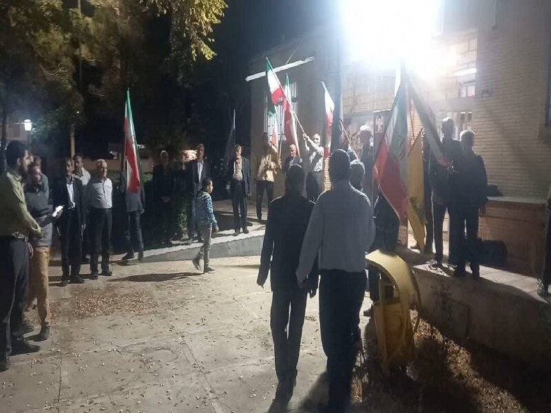 کتابخانه عمومی امام صادق (ع) میمه؛ میزبان تجمعات شبانه و نمایشگاه آثار خوشنویسی هنرمندان منطقه