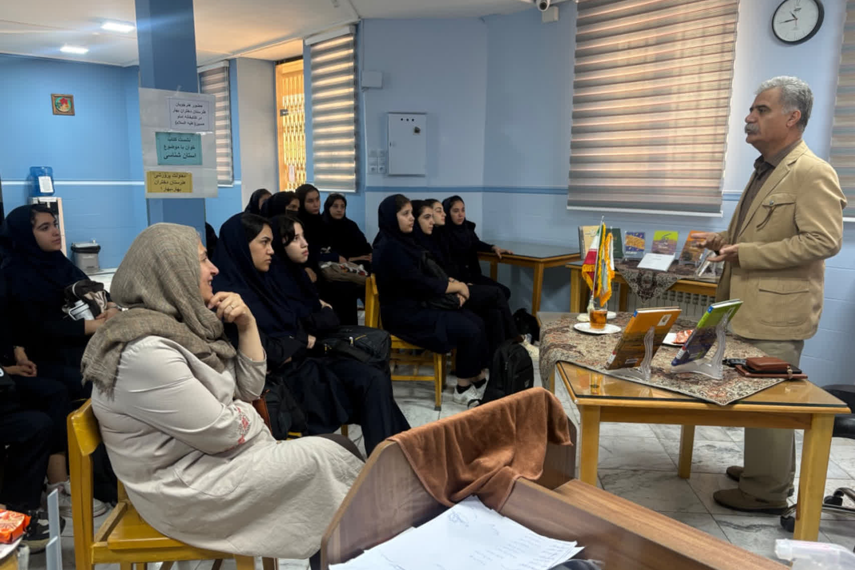 برنامههای فرهنگی، آموزشی و بومیمحور در کتابخانه امام حسین (ع) اراک