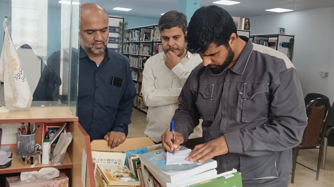 سامانههای سرمایشی کتابخانههای عمومی آبادان با همکاری منطقه آزاد اروند بازسازی شد