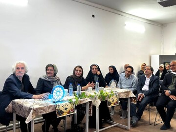 مسابقه مشاعره و حافظ‌شناسی در کتابخانه حضرت زهرا(س) حمیدیا برگزار شد