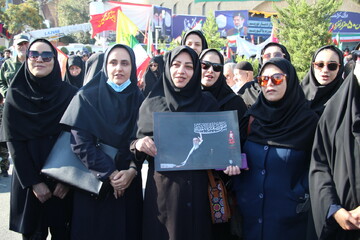 حماسه حضور کتابداران استان مرکزی در رزمایش ۵۰ هزار نفری «جان‌فدای ایران»